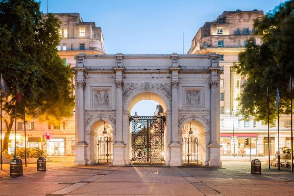 Stunning Hyde Park Apartment Londra Exterior foto